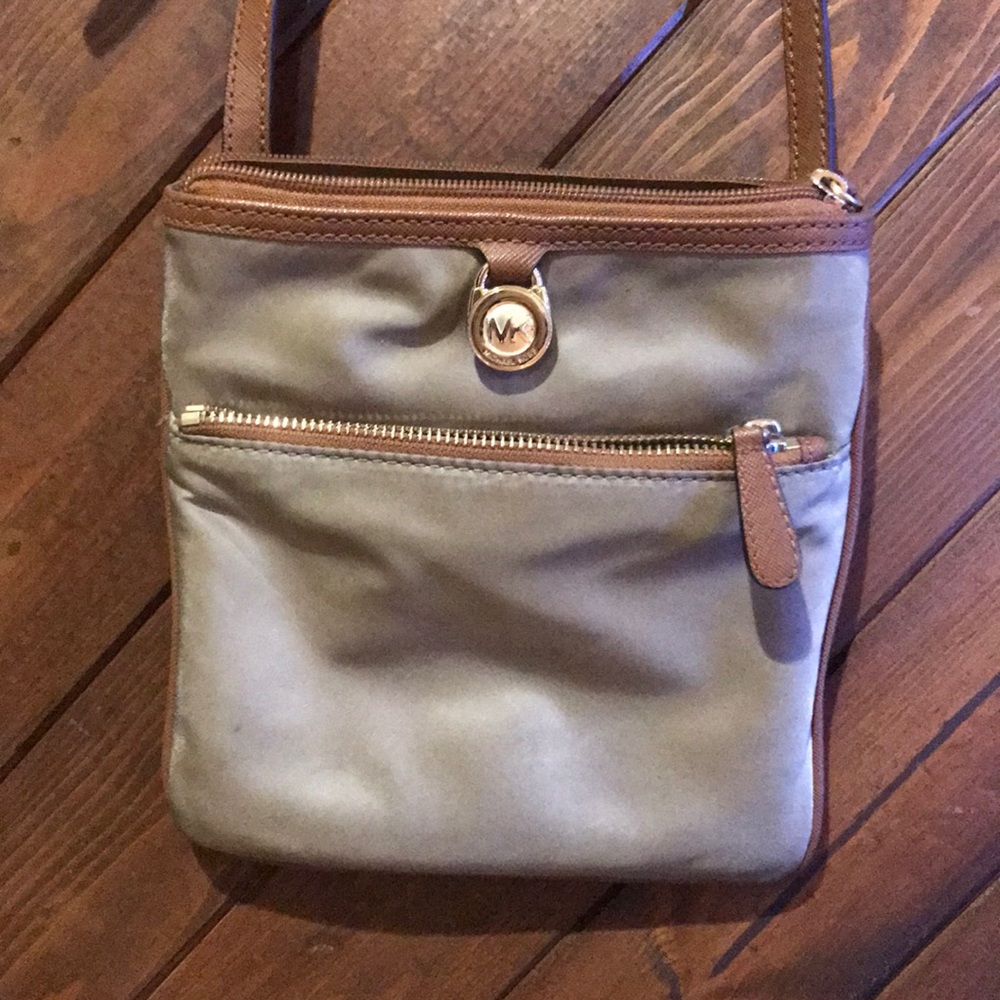 Michael Kors crossbody bag. USED.